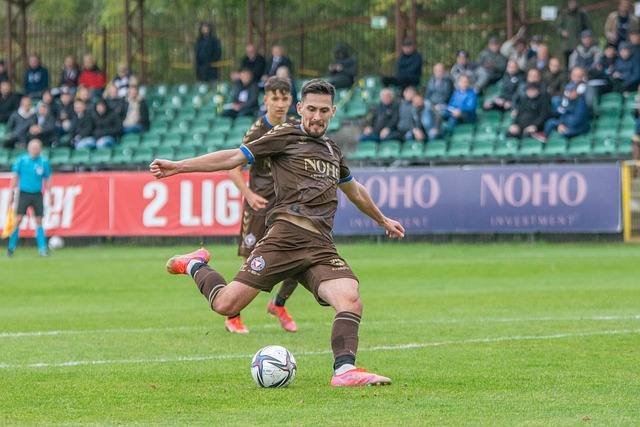 较低的年龄 较低的年龄